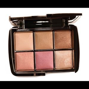 Hourglass ambient lighting edit unlocked pallete